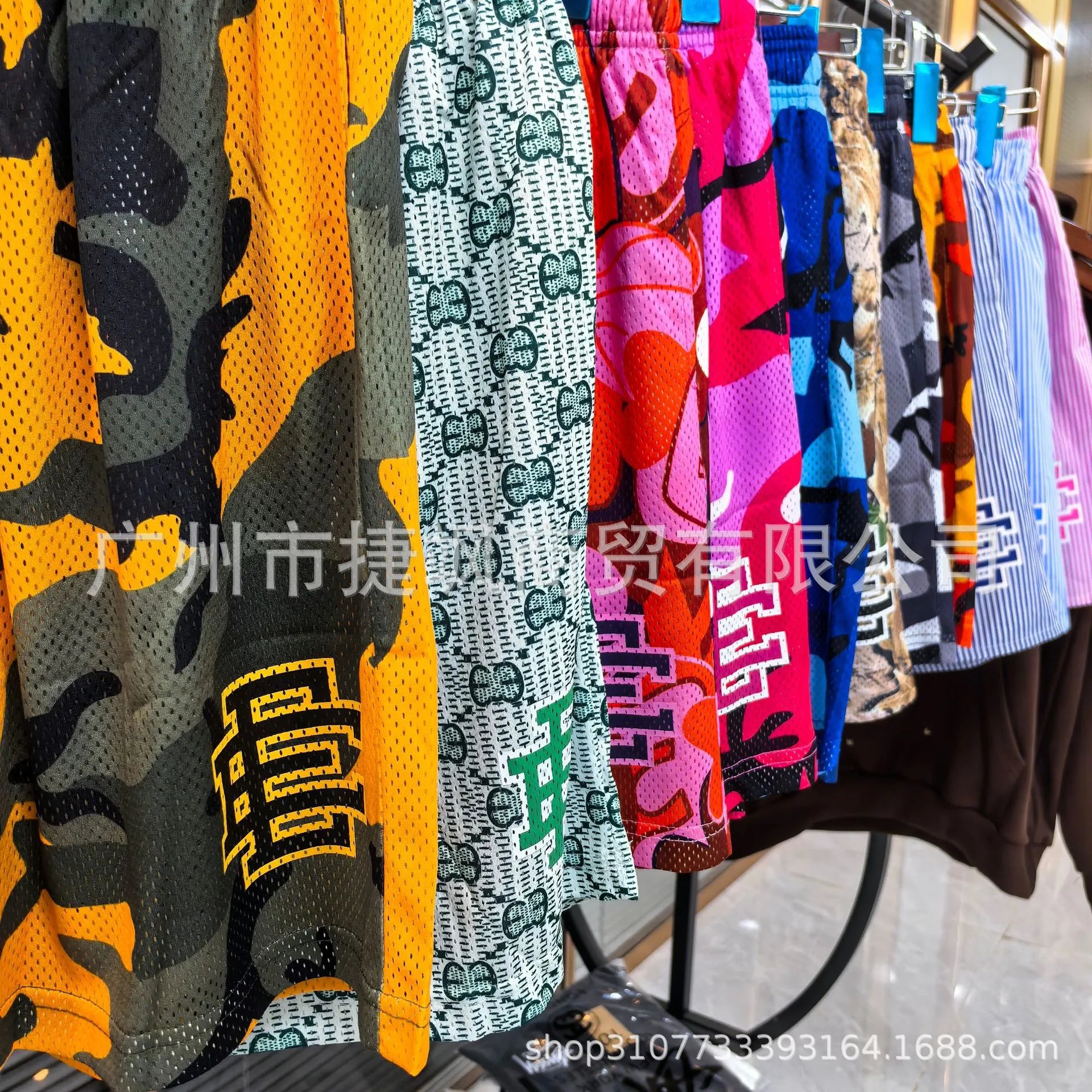 Design Camo Mesh Shorts Multicolor Shorts - 18