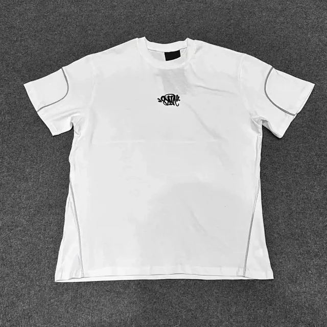 Trapstar T-Shirts Reflective trim and graphic logo product detail image 2
