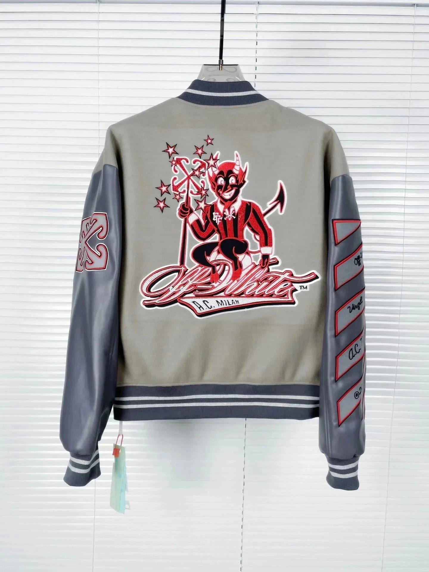 Off-White x ABLOH '22-'23 Winged Horse Varsity Jacket Black/White - 3