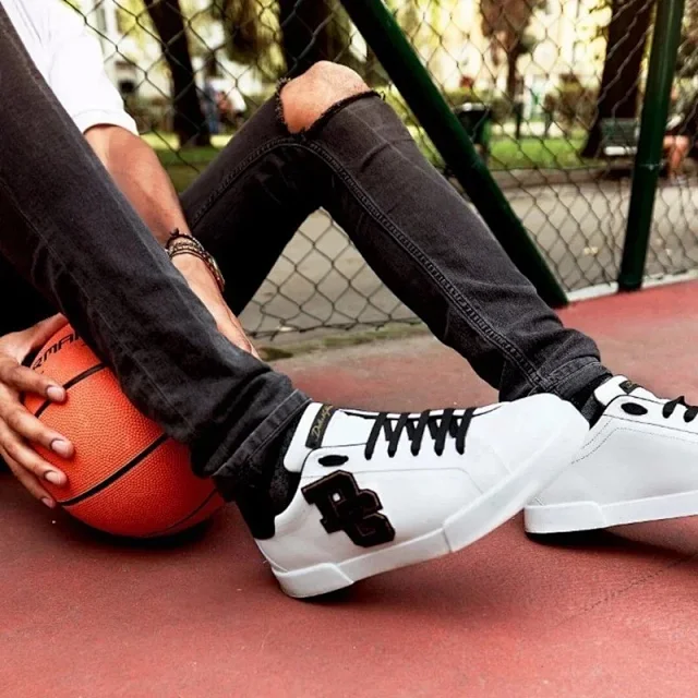 Dolce & Gabbana Sneakers Graffiti-print product detail image 4