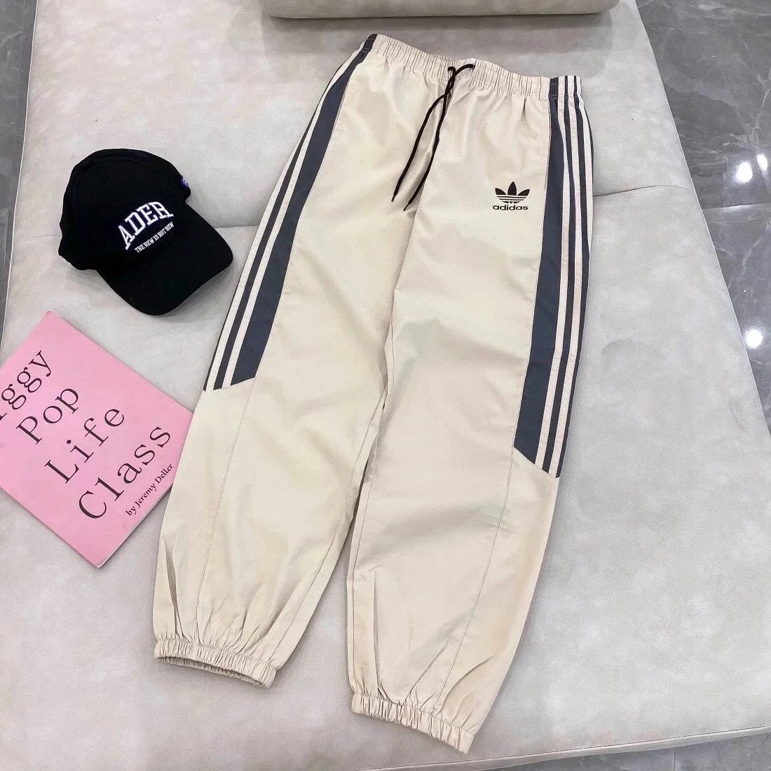 Adidas Originals Track Jacket and Pants Set Beige Navy Tracksuit - 5