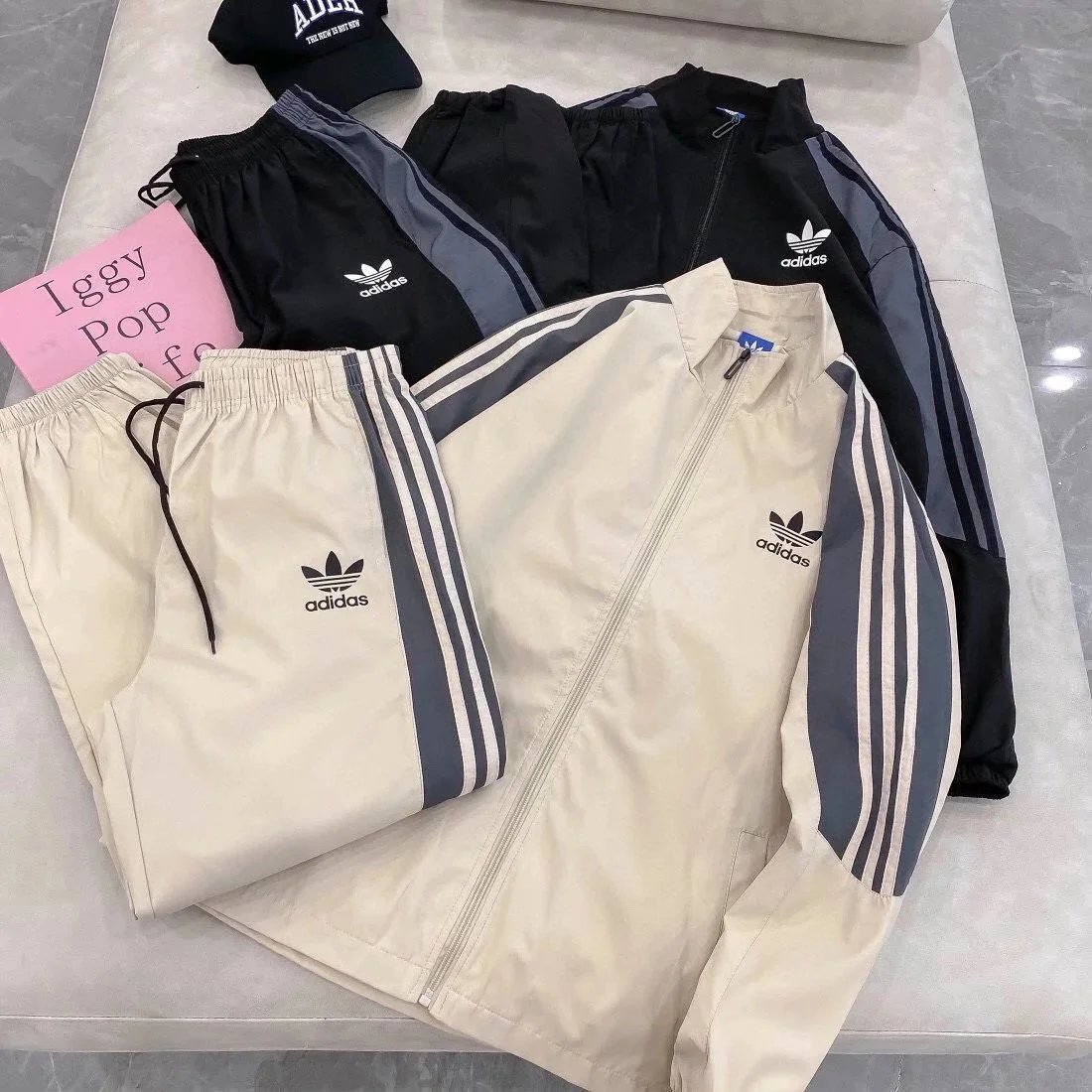 Adidas Originals Track Jacket and Pants Set Beige Navy Tracksuit - 7