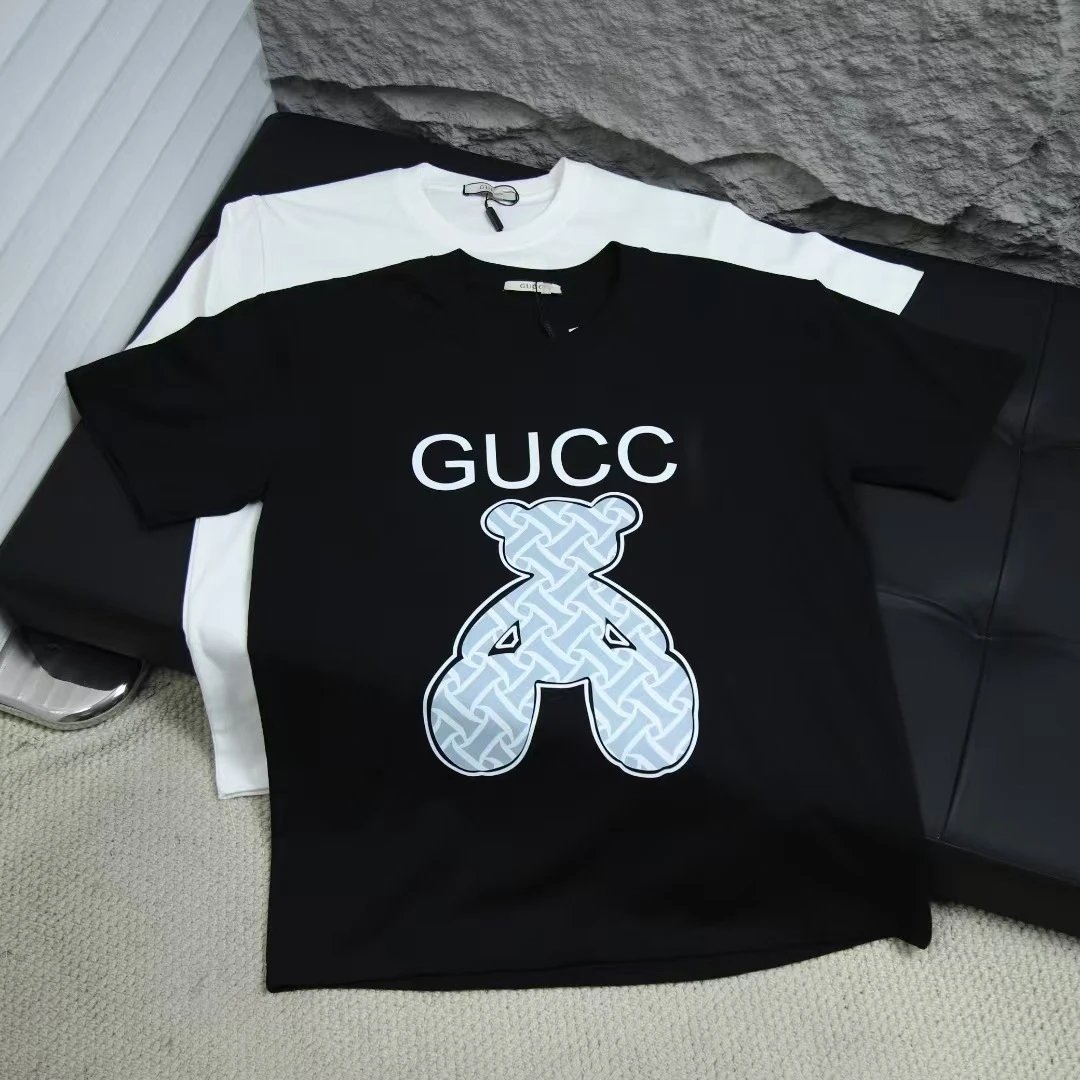 Gucci Cherry Print Black T-Shirt - 14