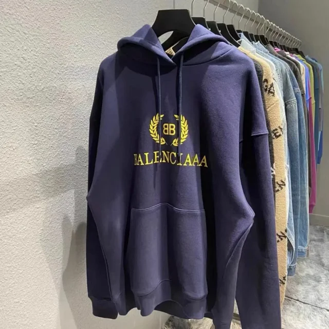 Balenciaga Hoodies & Sweatshirts Logo product detail image 9