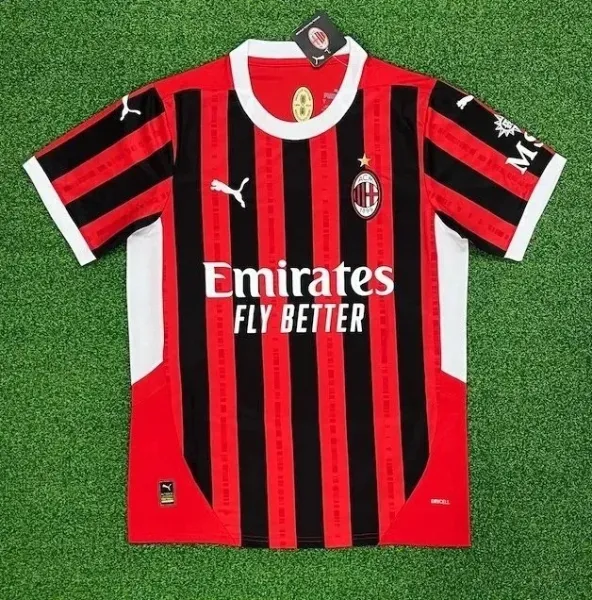 Liverpool FC 2023-24 Home Jersey Red - 10