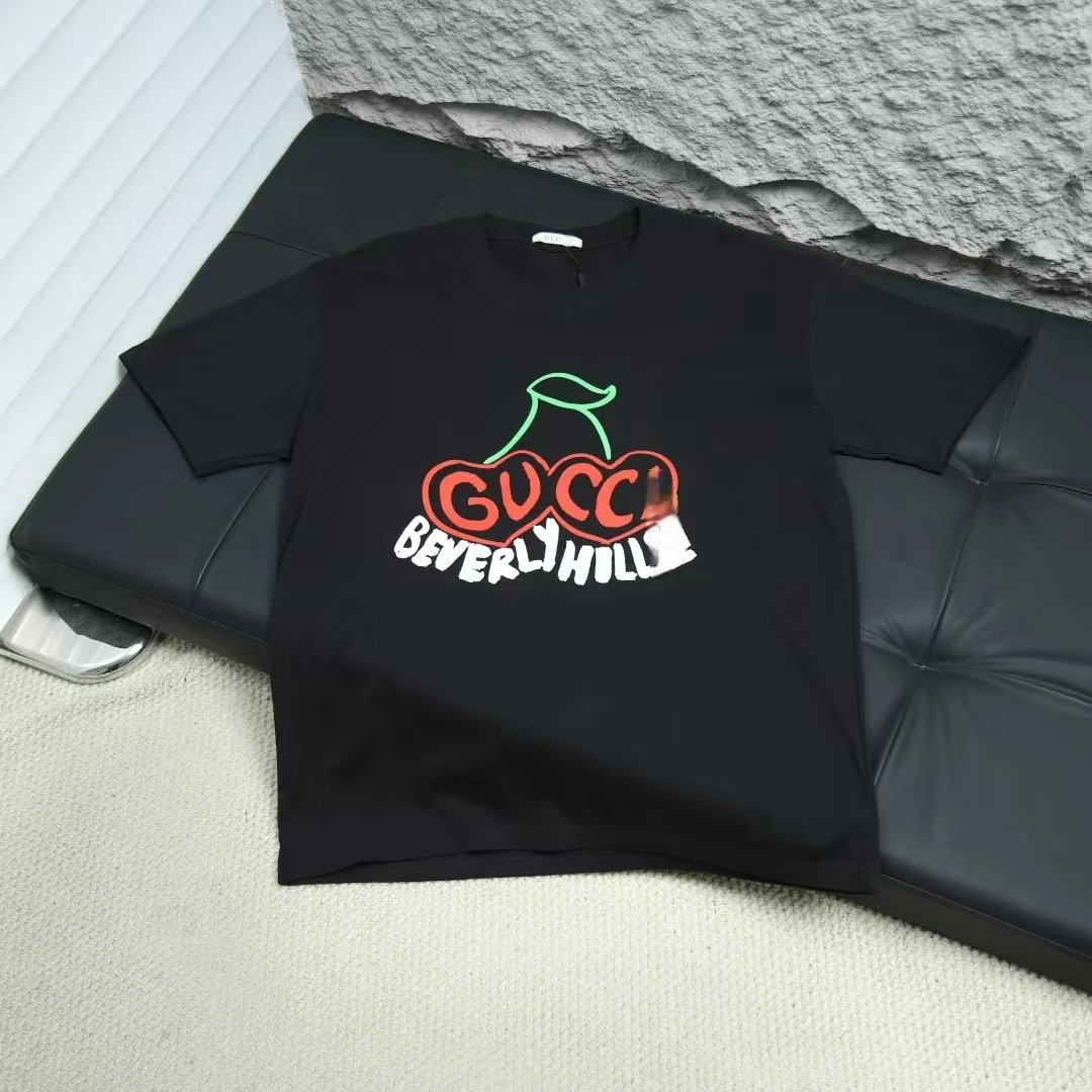 Gucci Cherry Print Black T-Shirt - 1
