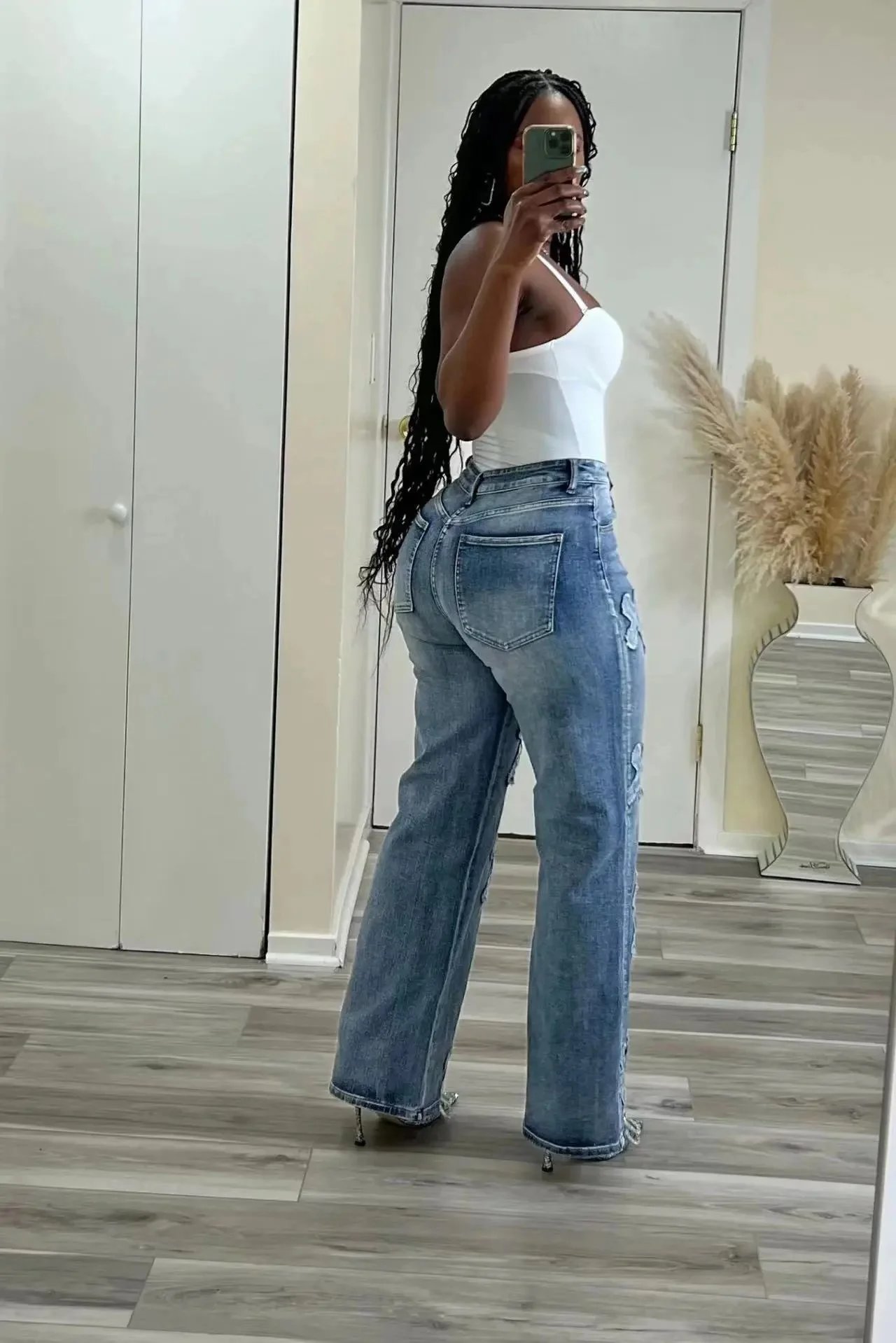 Amiri Cross-Embroidered Wide-Leg Denim Jeans - 9