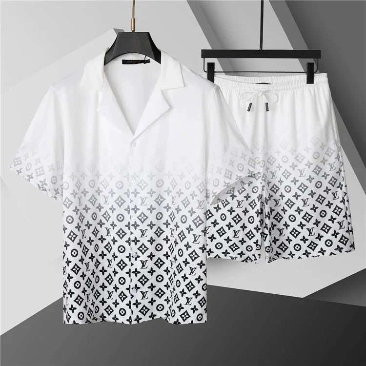 Versace Baroque Print Black and Gold Short-Sleeve Shirt and Shorts Set - 4