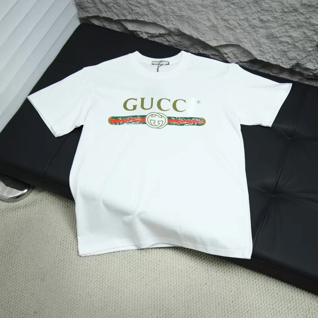 Gucci Cherry Print Black T-Shirt - 16