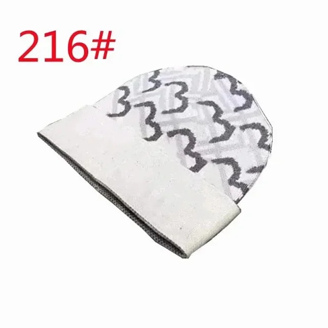 Burberry Hats Logo Cuff Knit Beanie product detail image 5