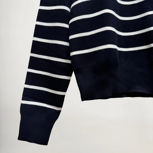 Lacoste Knitwear Crew-neck crocodile-logo knit sweater product detail image 3