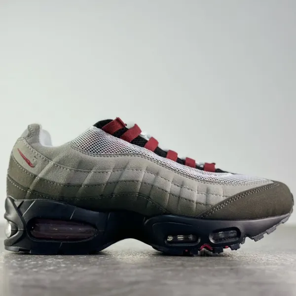 Nike Air Max 95 OG 'Infrared' Sneakers - 1