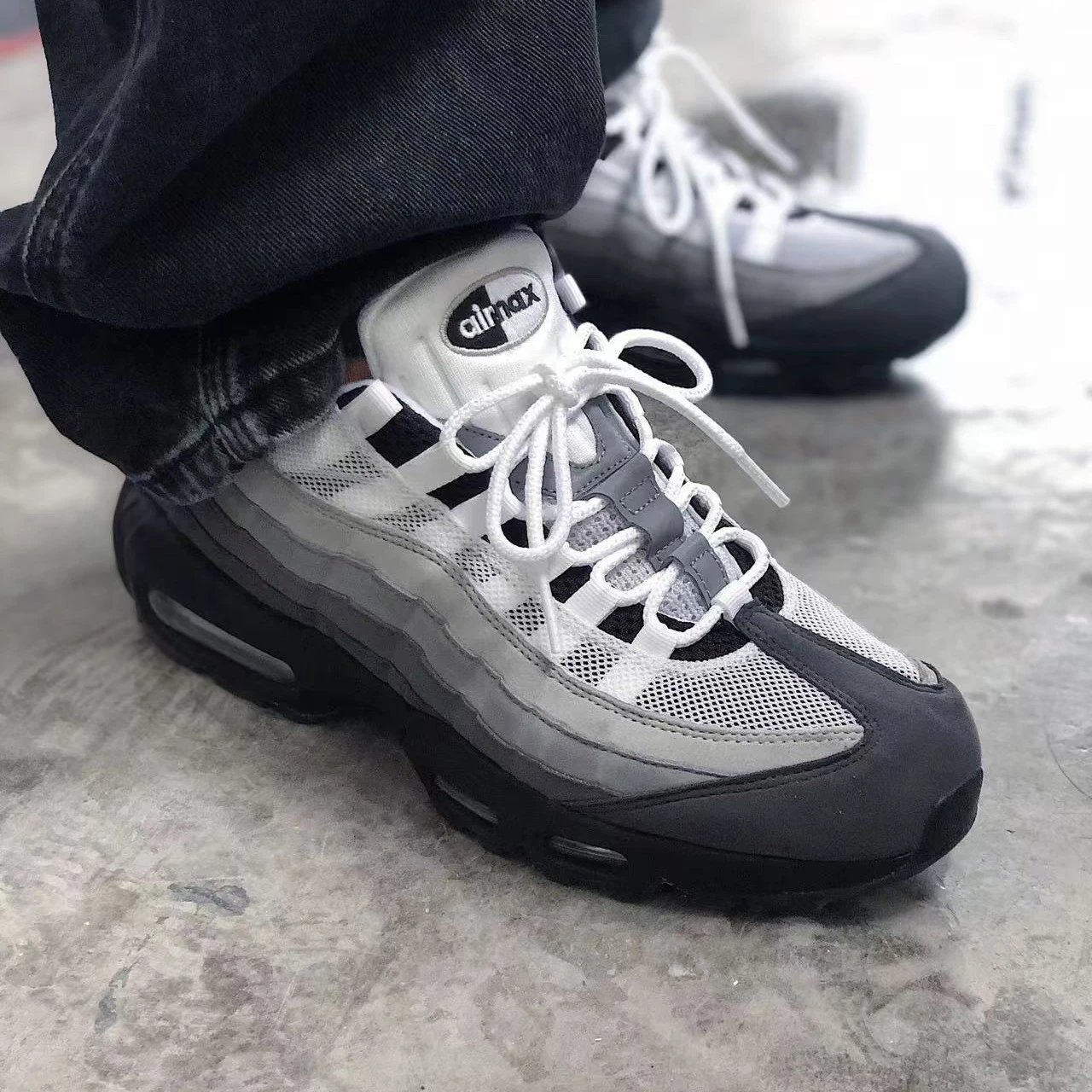 Nike Air Max 95 Black/Red Sneakers - 4