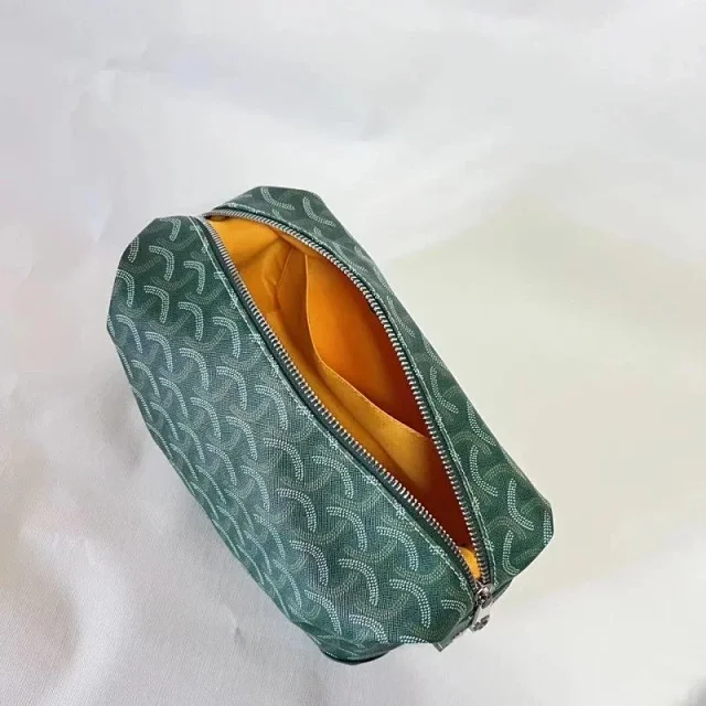 Goyard Travel Bags Goyardine zippered toiletry pouch product detail image 3