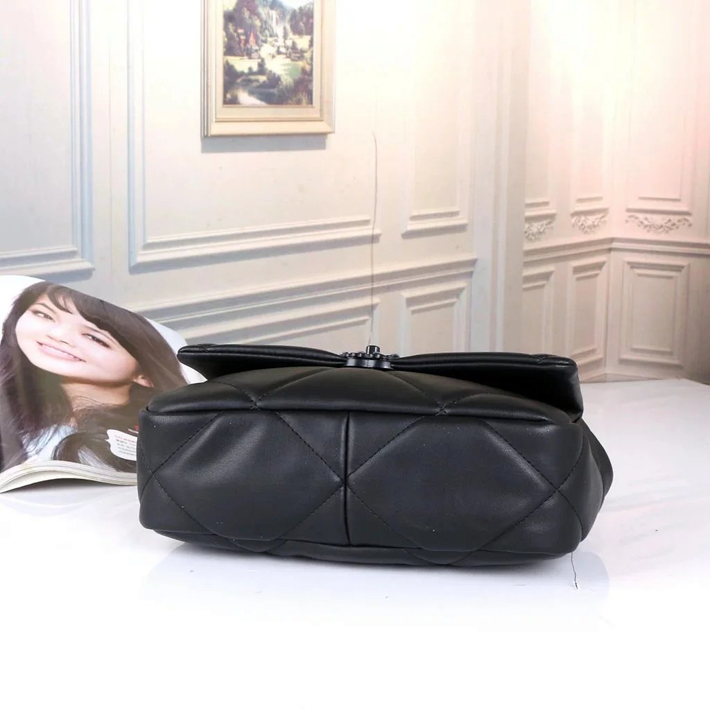 Chanel 19 Bag Black Quilted Leather Chain Shoulder Bag Chain Bag product detail 5 in Litbuy spreadsheet finds