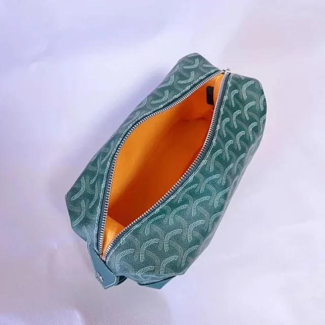 Goyard Travel Bags Goyardine zippered toiletry pouch product detail image 2