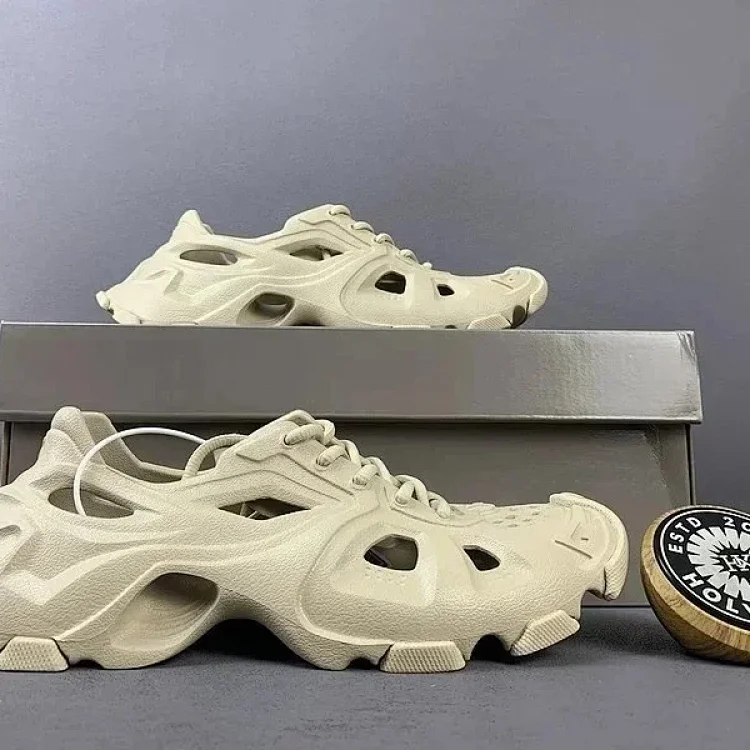 Balenciaga Cargo Sne