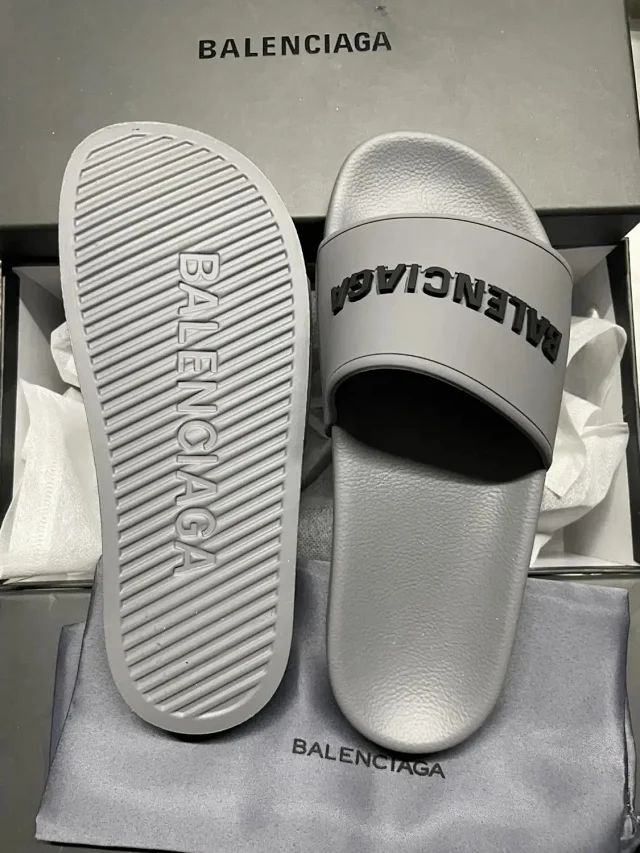 Balenciaga Slippers Logo Slide Sandals product detail image 5