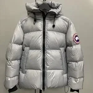 Fendi Down Jackets FF Logo-Trim Hooded Jacket product detail image 6