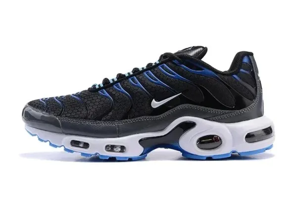 Nike Air Max Plus White Orange Teal Sneakers - 32