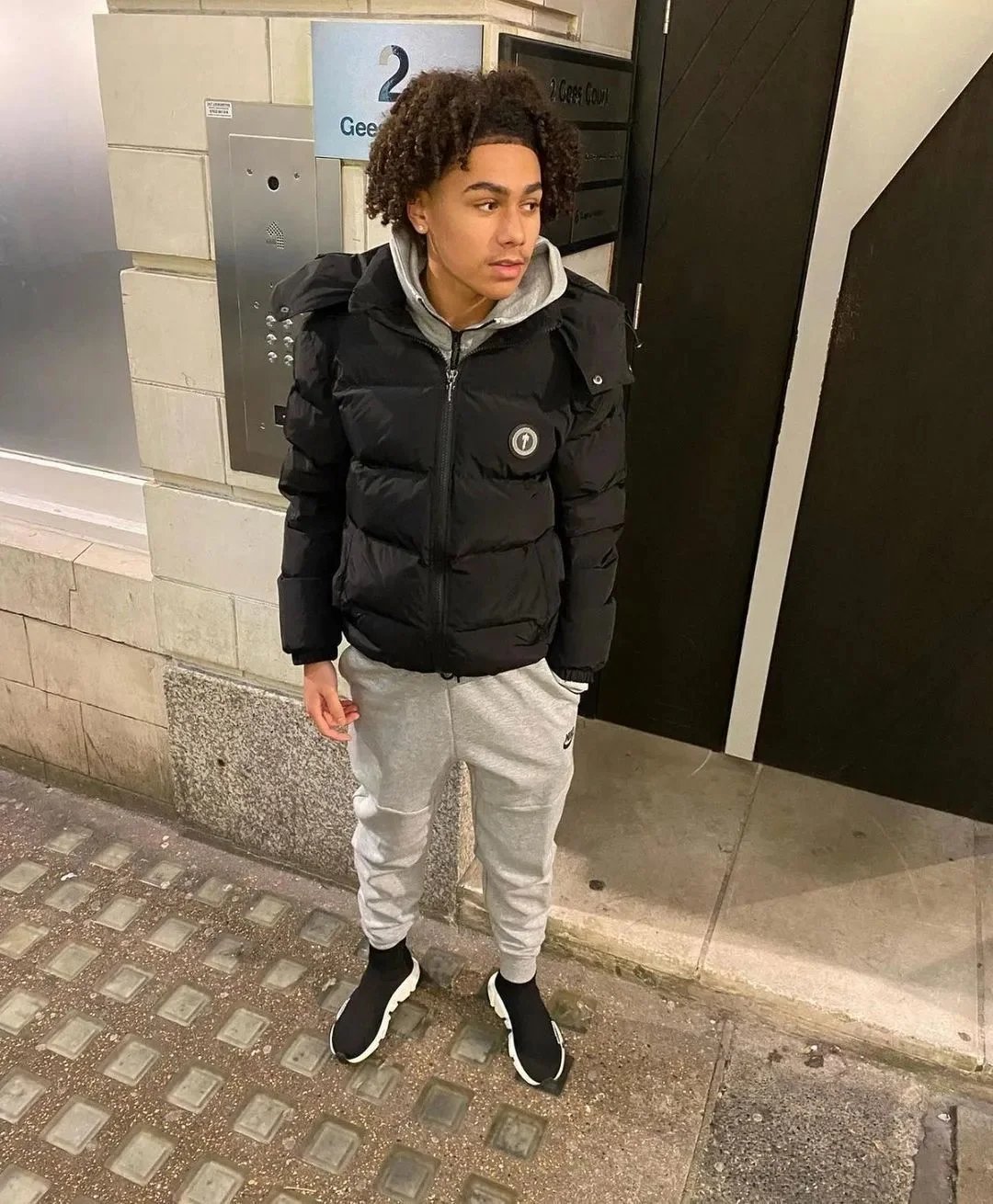 Trapstar Puffer Hooded Jacket Black - 5