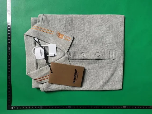 Burberry T-Shirts Logo Graphic product detail image 7