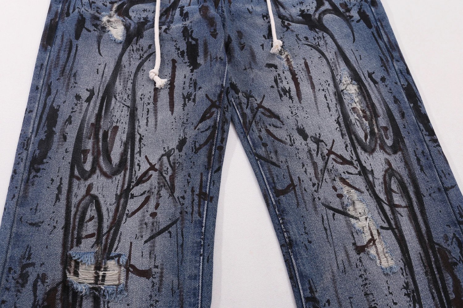 Gallery Dept. Paint-Splatter Distressed Wide-Leg Jeans - 10
