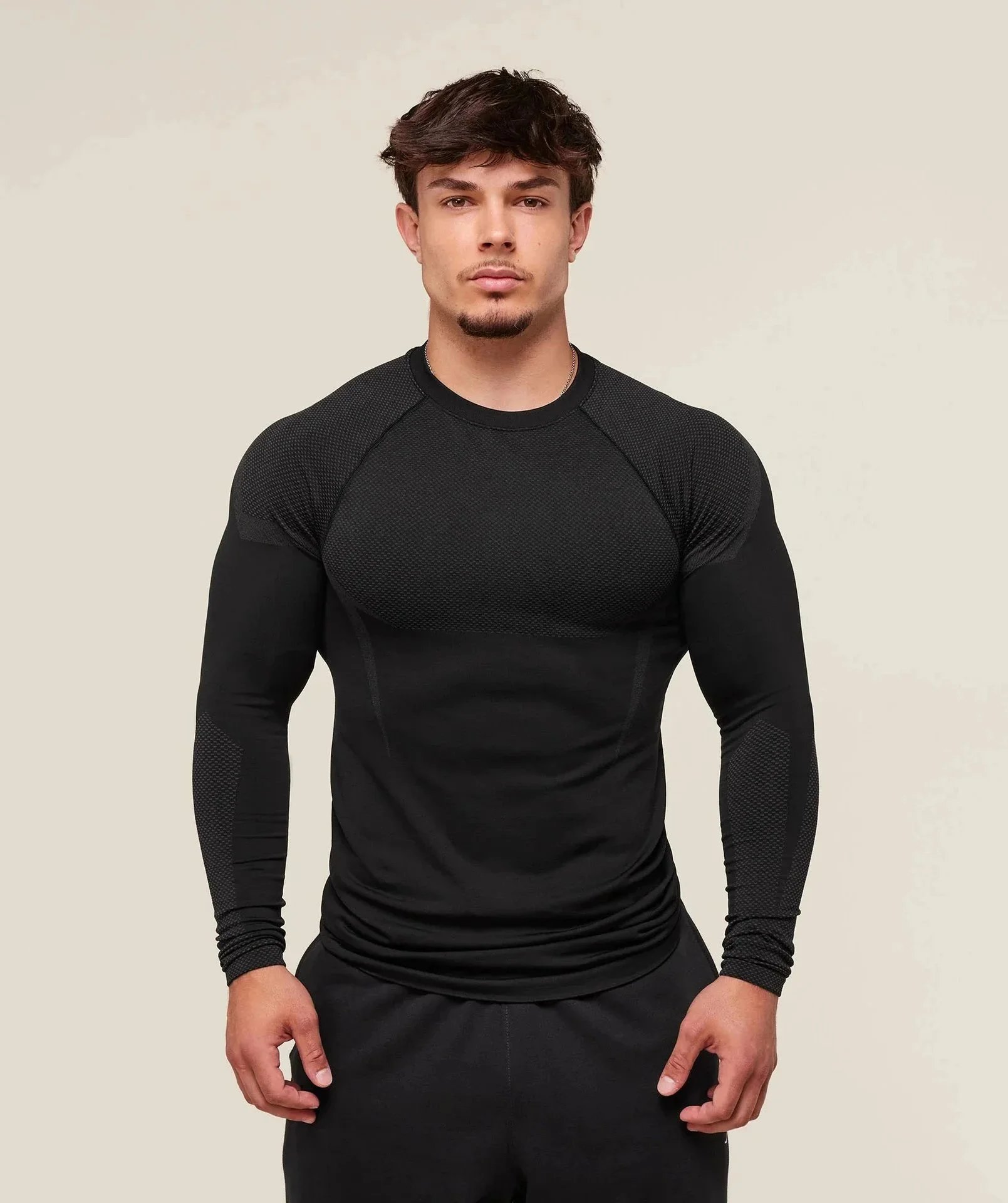 GRA Performance Mesh Long-Sleeve Base-Layer Black