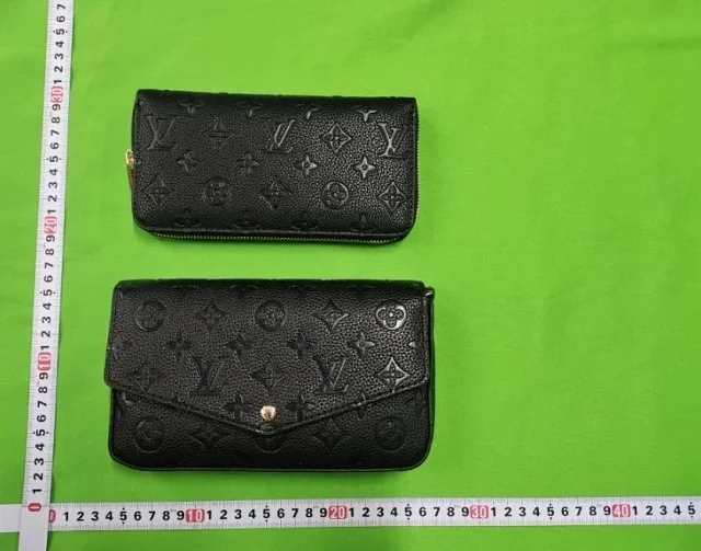Louis Vuitton Handbags Three-piece monogram handbag set product detail image 7