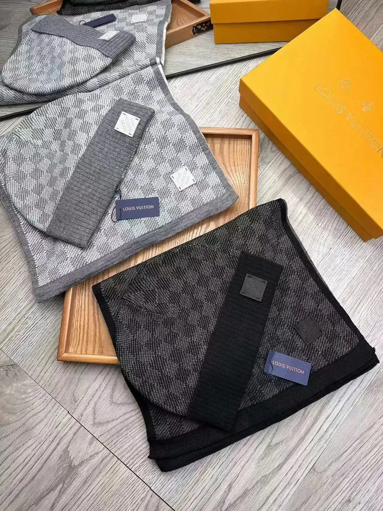 Louis Vuitton Grey and Black Scarf Set