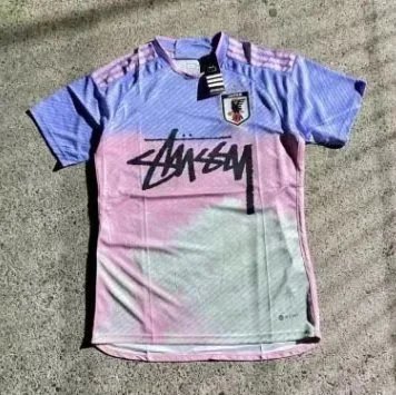 斯图西日本粉色