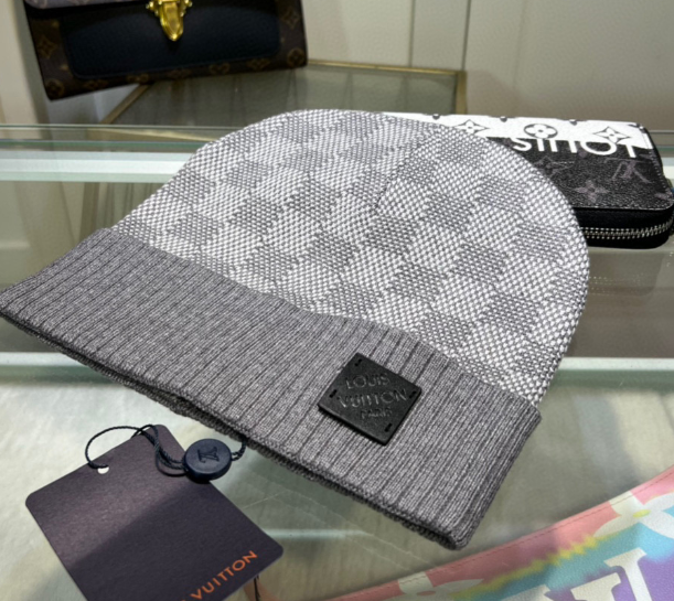 单帽子10 (全称字母黑皮标)