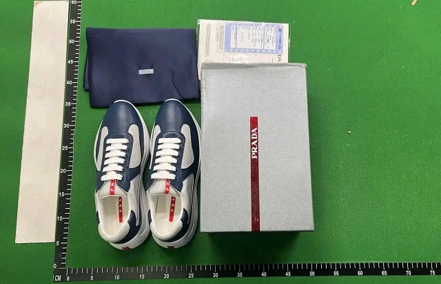 Dior Sneakers Lace-Up Low-Top product detail image 3