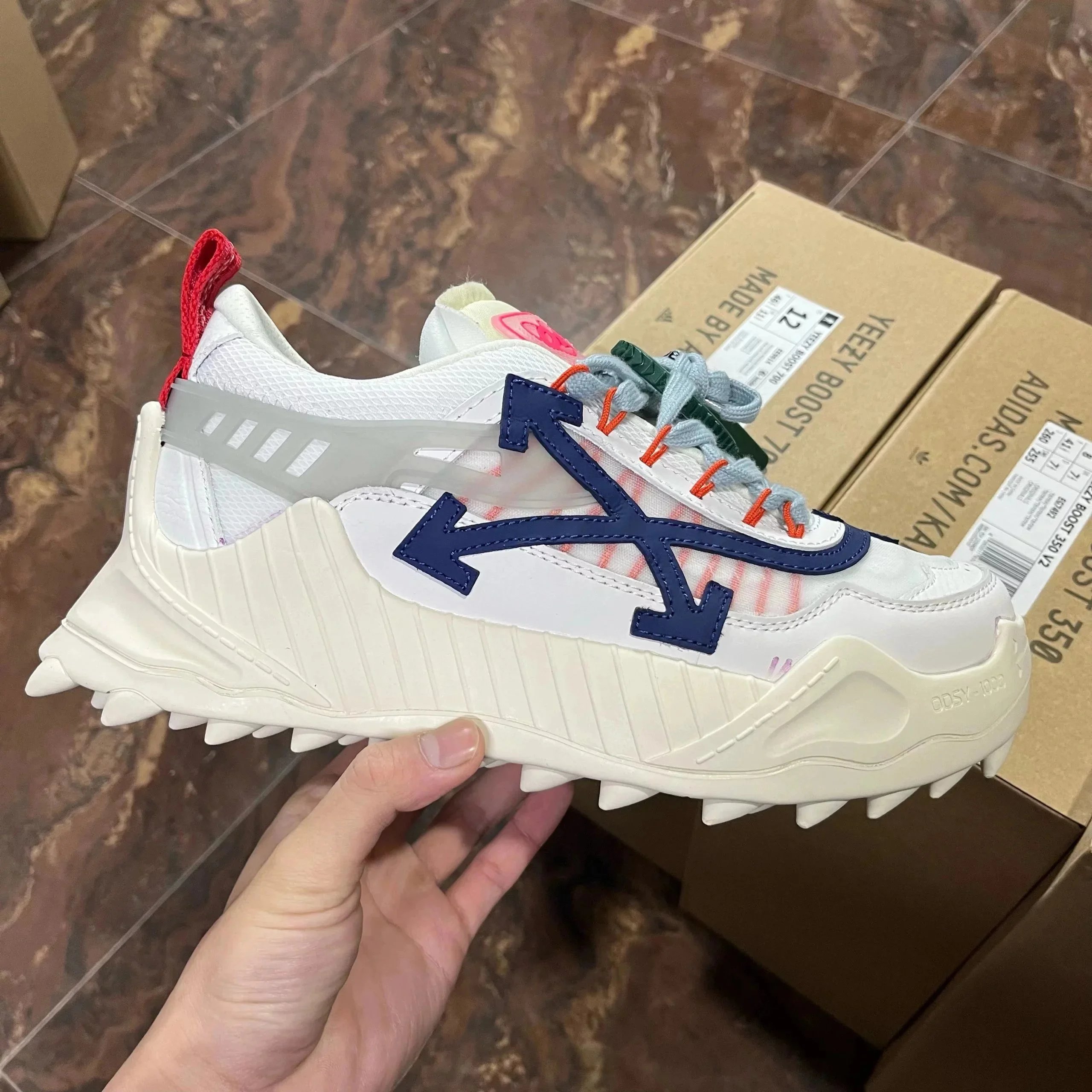 Off-White Sneakers ODSY-1000 Arrow — 13