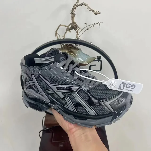 Balenciaga Sneakers Runner product detail image 6