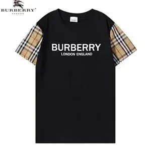 Gucci x The North Face Collaboration White T-Shirt with GG Monogram Sleeve and Logo Patch - 9