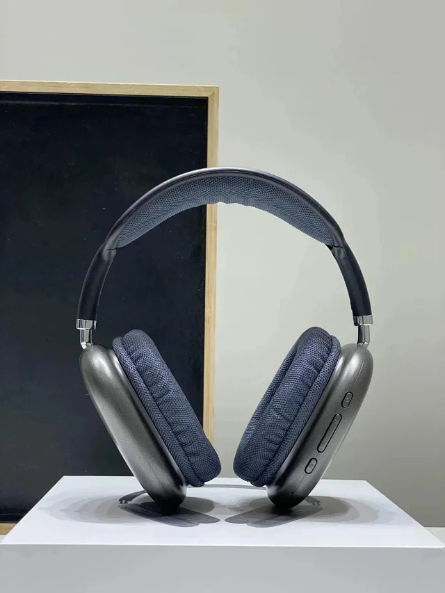 Bose Headphones 700 Wireless Over-Ear product detail image 5