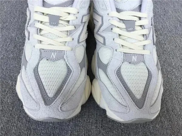 New Balance U9060NRJ White Chunky Sneakers - 8