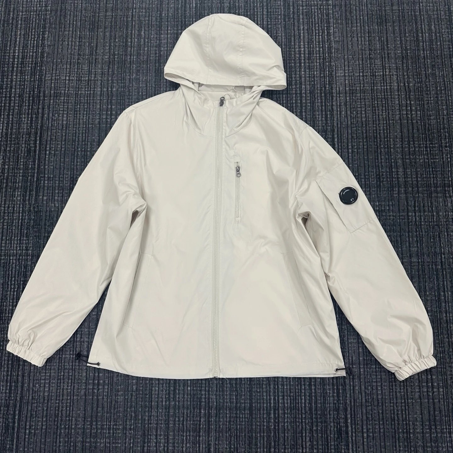 06A White