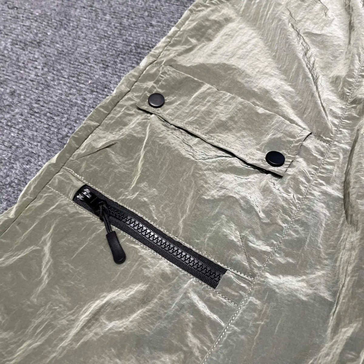 C.P. Company Zip-Up Hoodie Gray Hoodie product detail 14 in Litbuy spreadsheet finds
