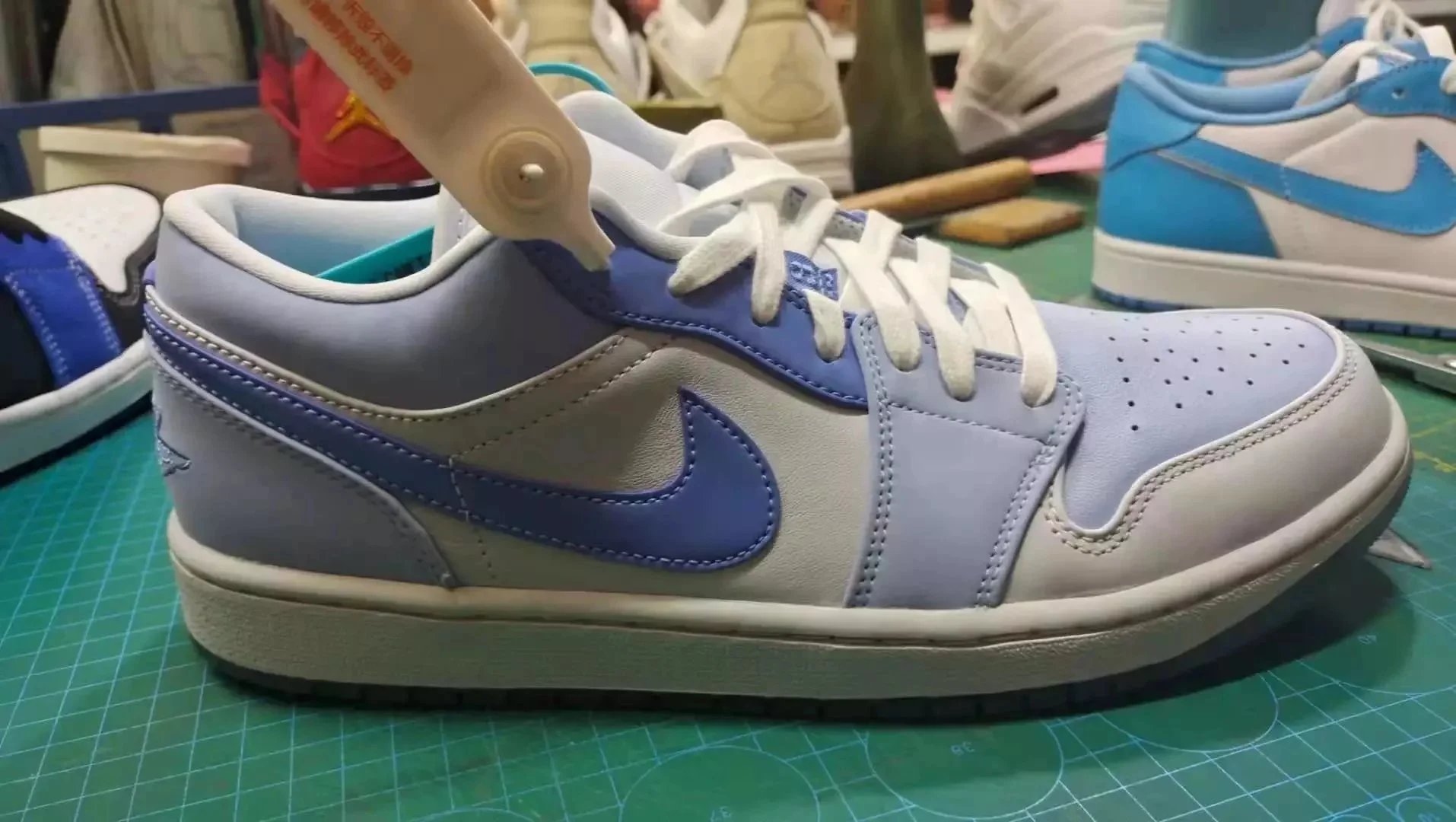 Air Jordan 1 Retro Low 'Haze Blue' DM5442-040
