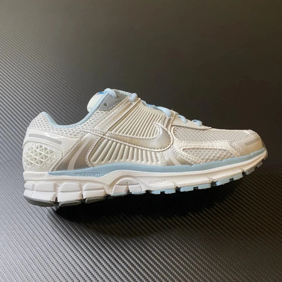 Nike Vomero 5 'White Blue' FN3432-001