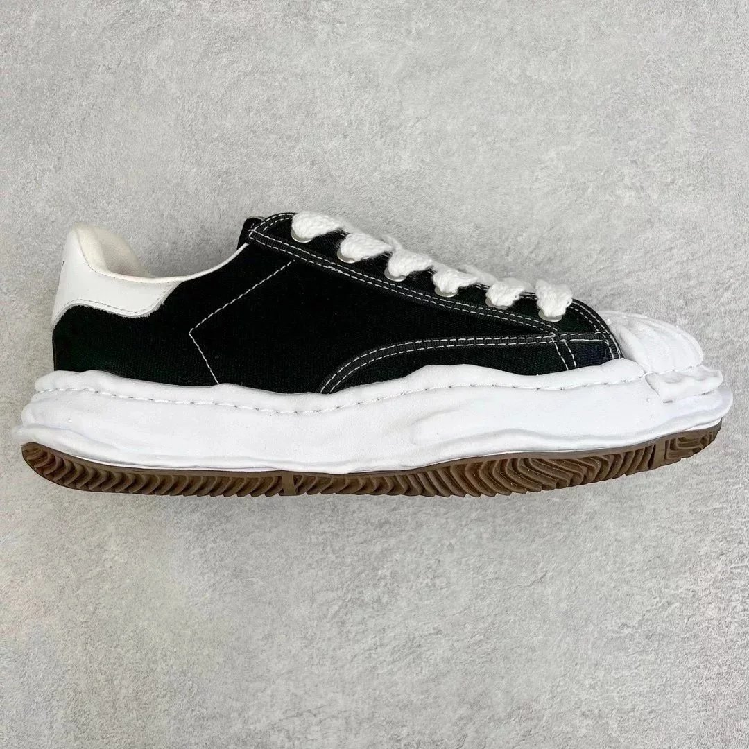 Maison Mihara Yasuhiro MMY Black & White