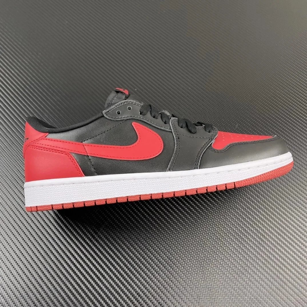 AJ1 low cut black and red prohibited wearing