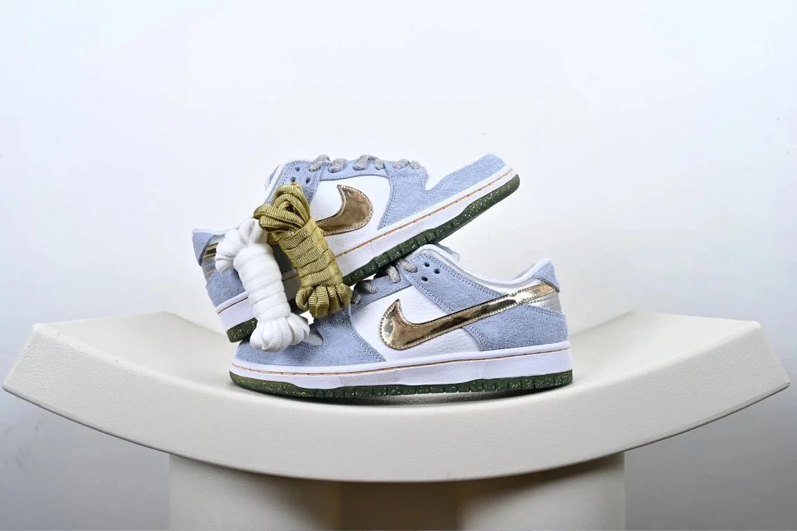 DUNK Frozen DC9936-100