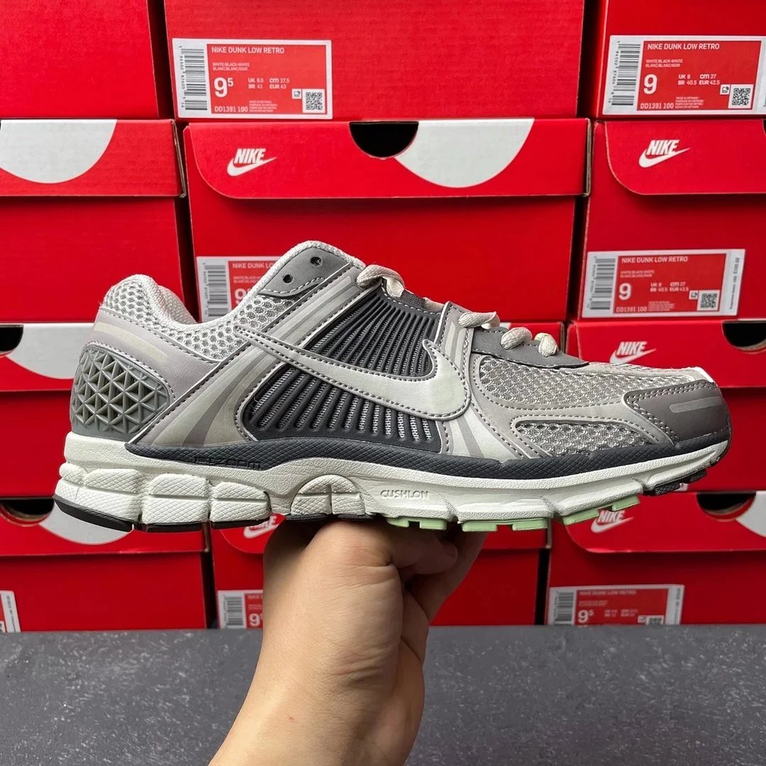 Nike Vomero 5 'Gray Black' FB8825-001