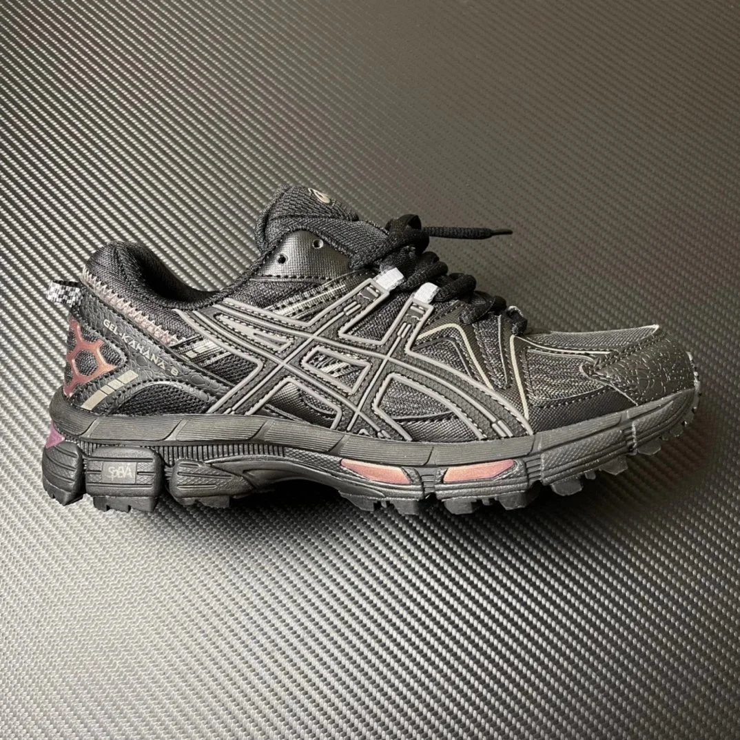 Asics Gel-Kahana 8 Low Black 1011B109-001
