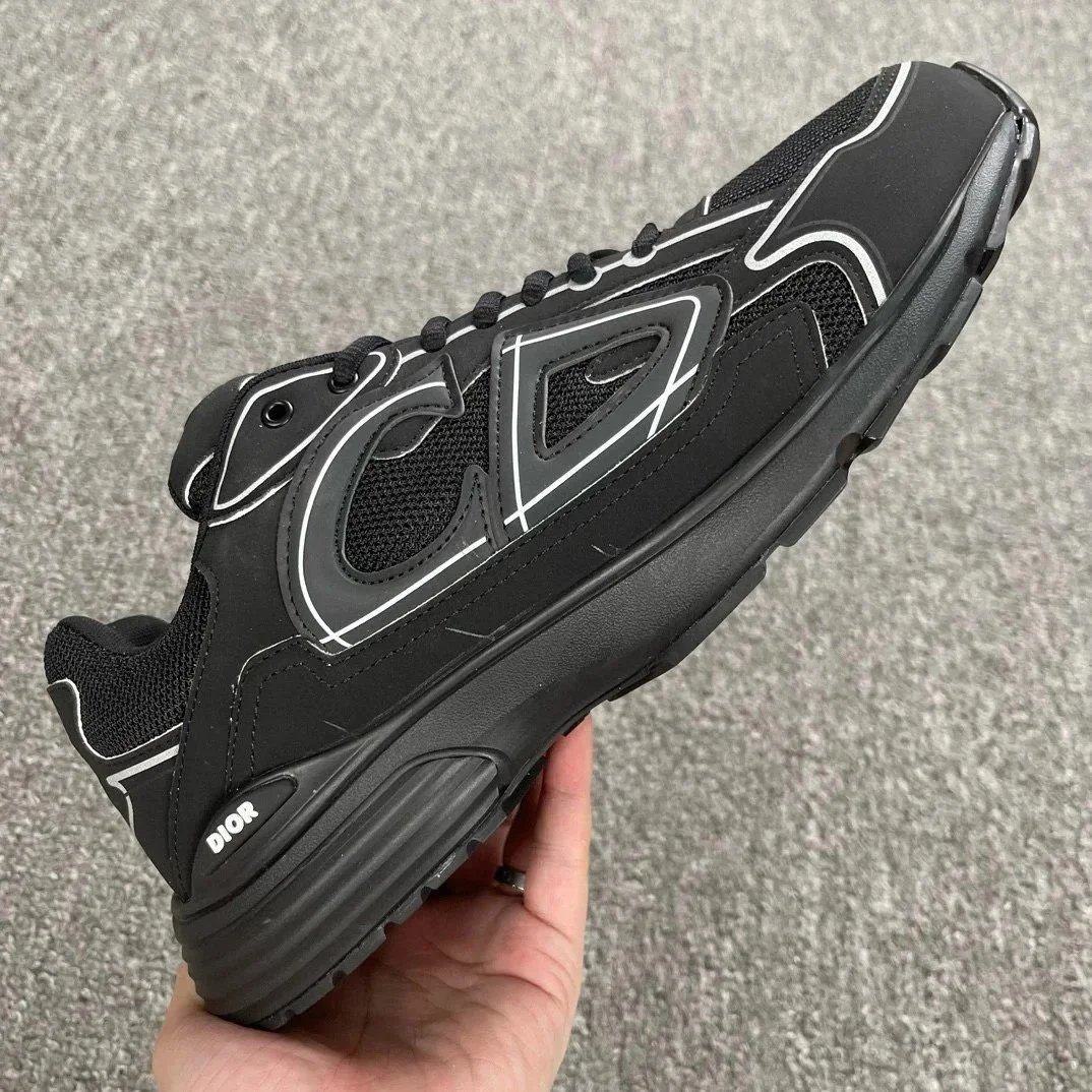 D Brand All Black