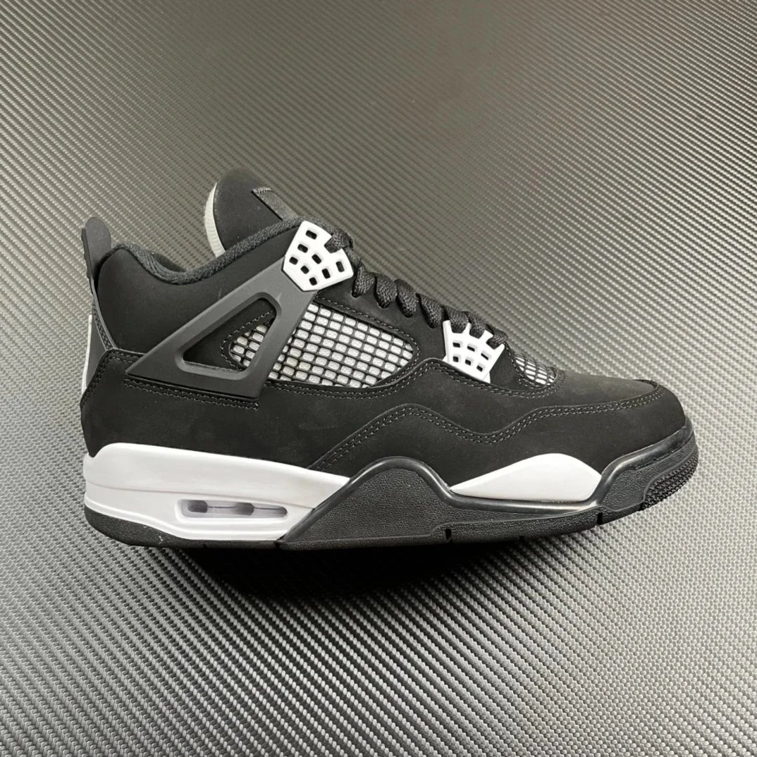 Little Green X AJ4 Black and White Thunder God FQ8138-001