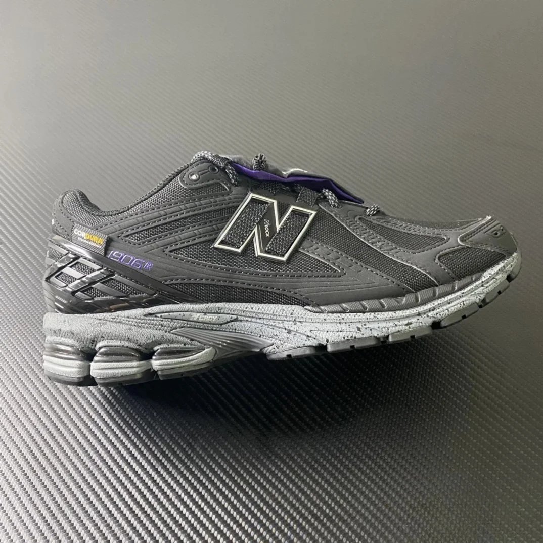 NB 1906ROC Pure Black
